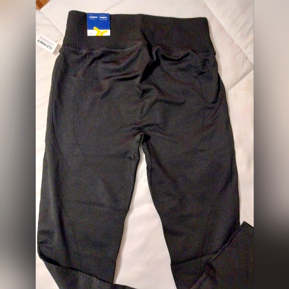 NWT Old Navy High-Waisted Rib-Paneled Seamless Leggings for Women - Picture 3 of 4